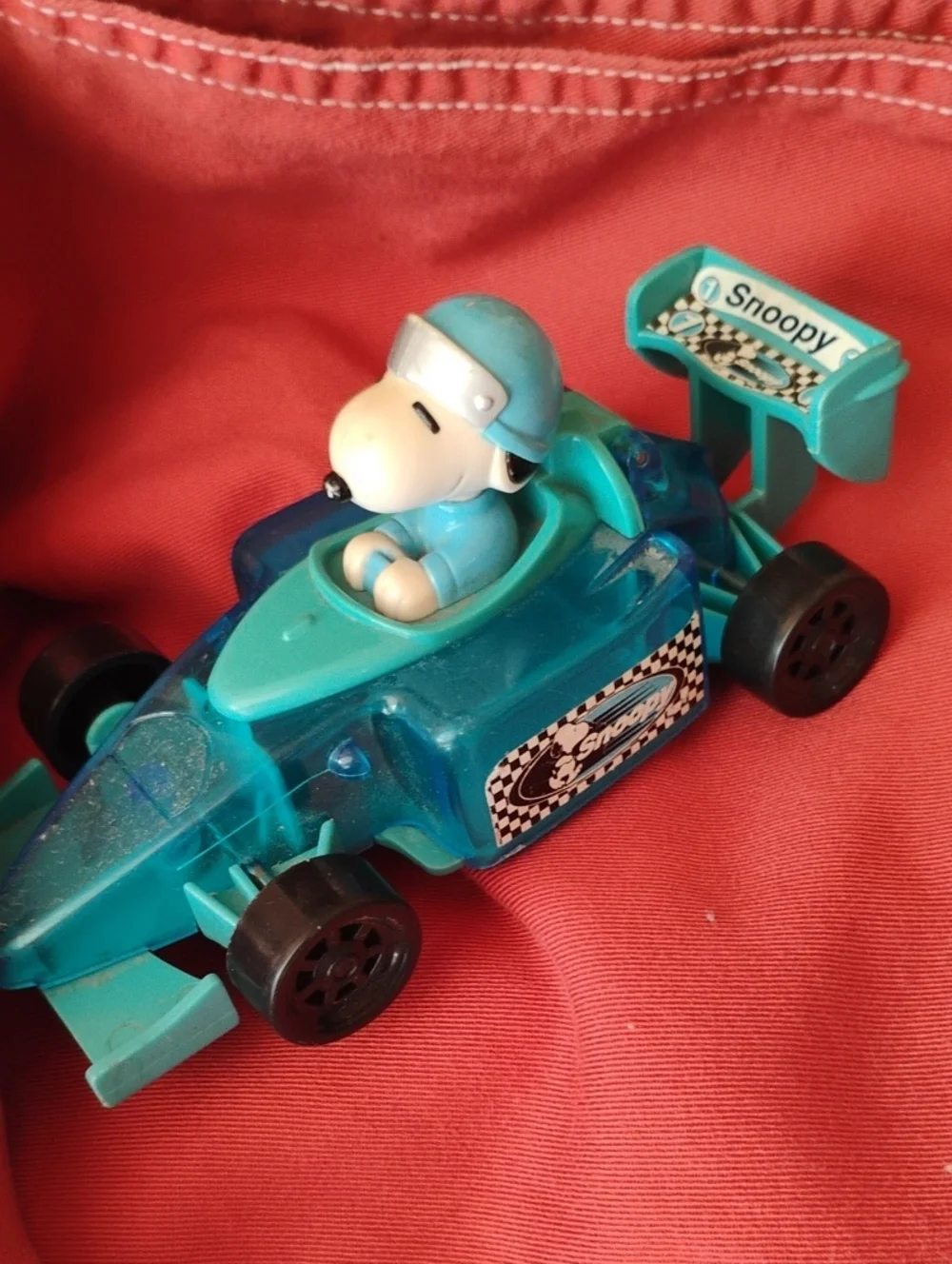 SNOOPY INDY RACER  VINTAGE CANDY DISPENSER AQUA VNPLVC